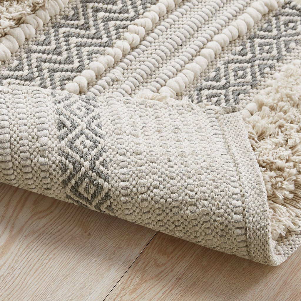 Woven texture stripe bath rug - Tuesday Morning - Bathroom Rugs
