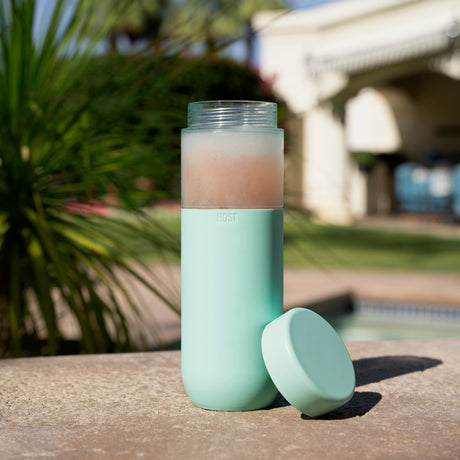 Freeze™ bottle in mint by host®