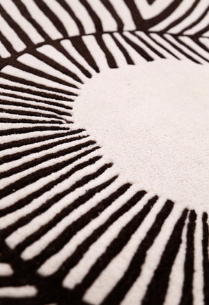 Zebra Orbit Black Hand Tufted 6x6 Wool Area Rug