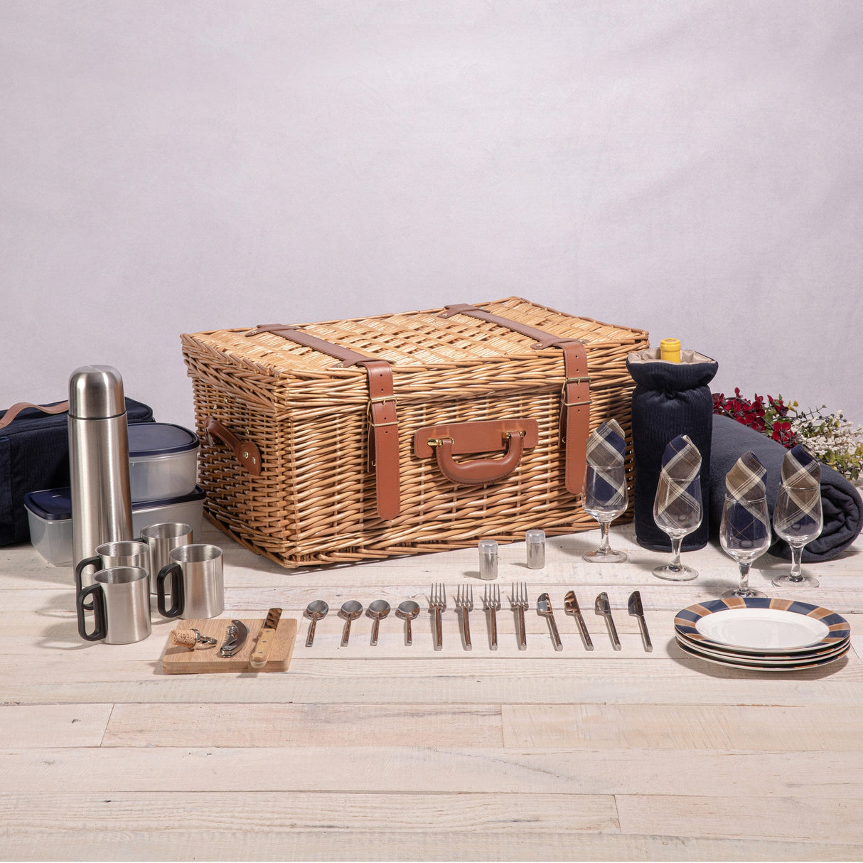 Windsor Picnic Basket