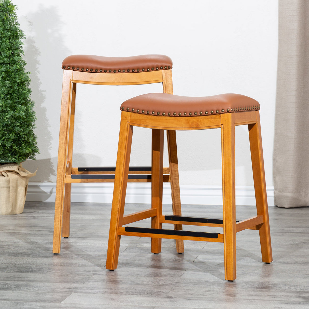 24" Counter Stool, Natural Finish, Saddle Leather Seat - Tuesday Morning-Chairs & Seating