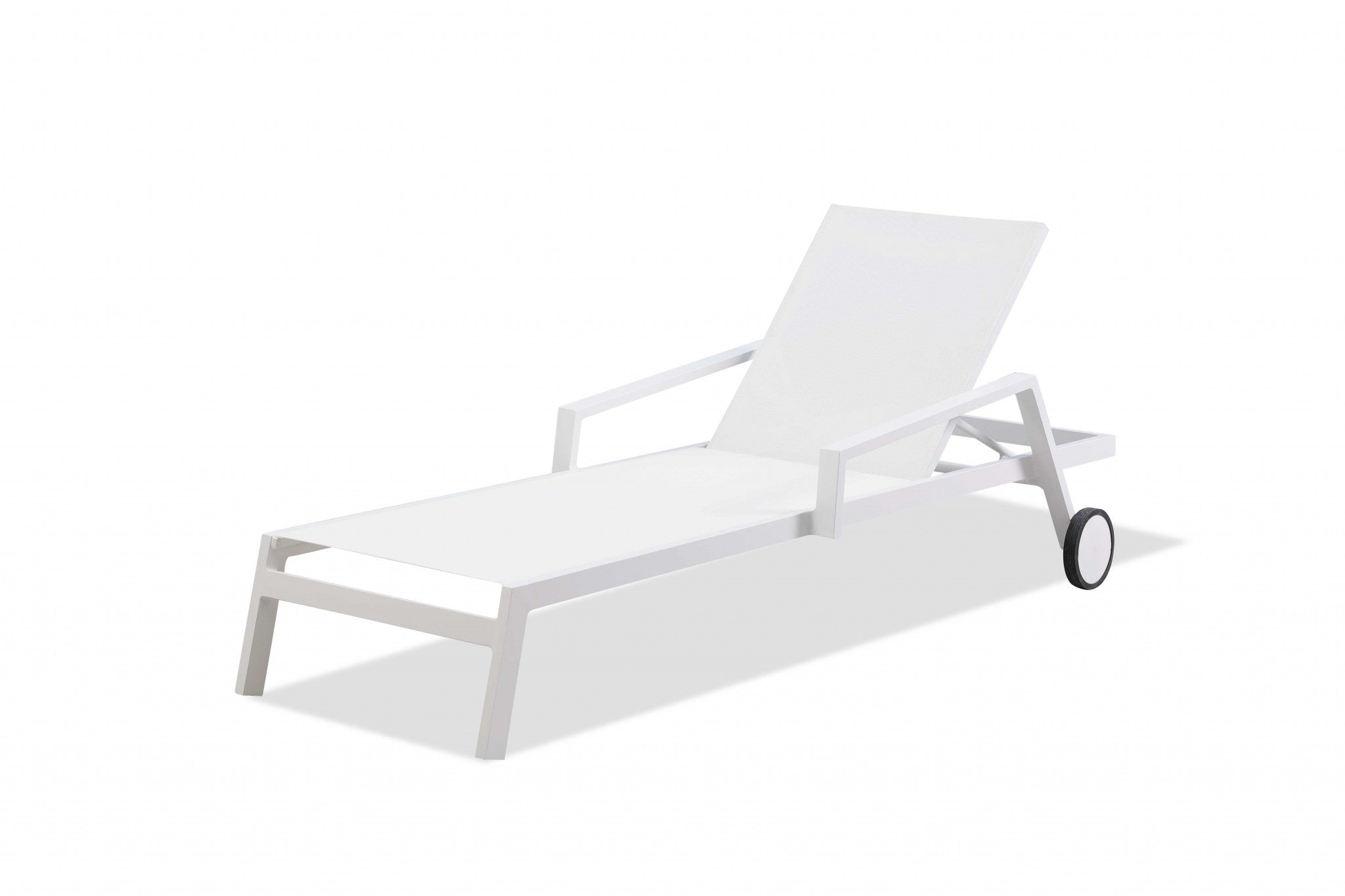 Set-Of-2-White-Modern-Aluminum-Chaise-Lounges-Outdoor-Chairs